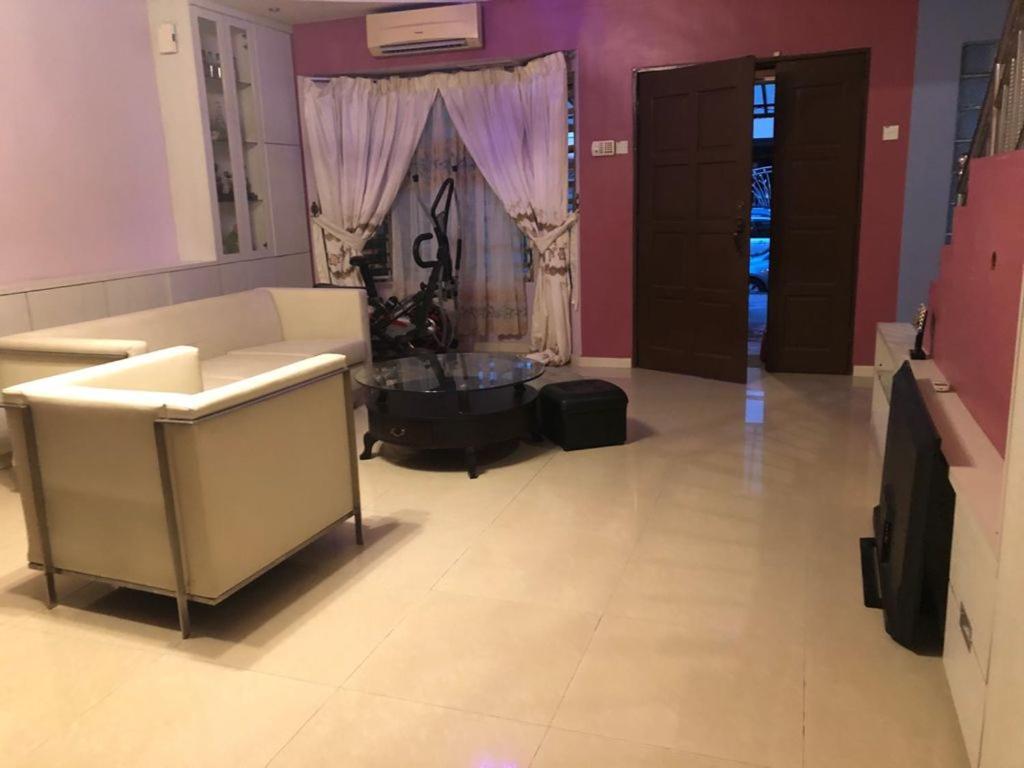 Bukit Indah Homestay Bentong Ngoại thất bức ảnh